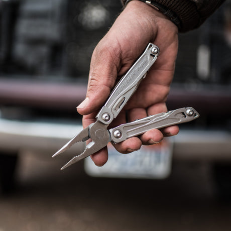 Wingman Multi-tool and Pouch