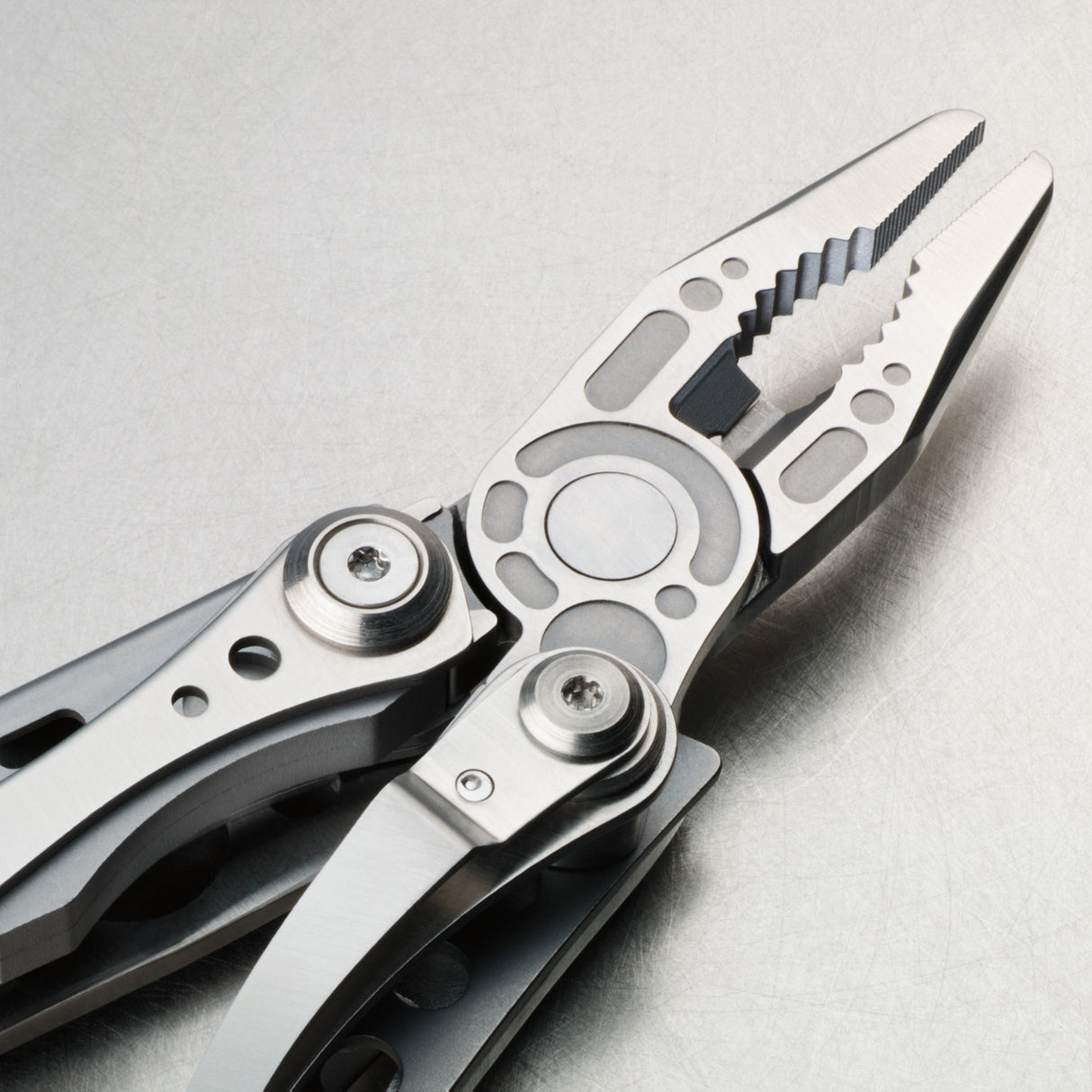 Skeletool Multi-tool