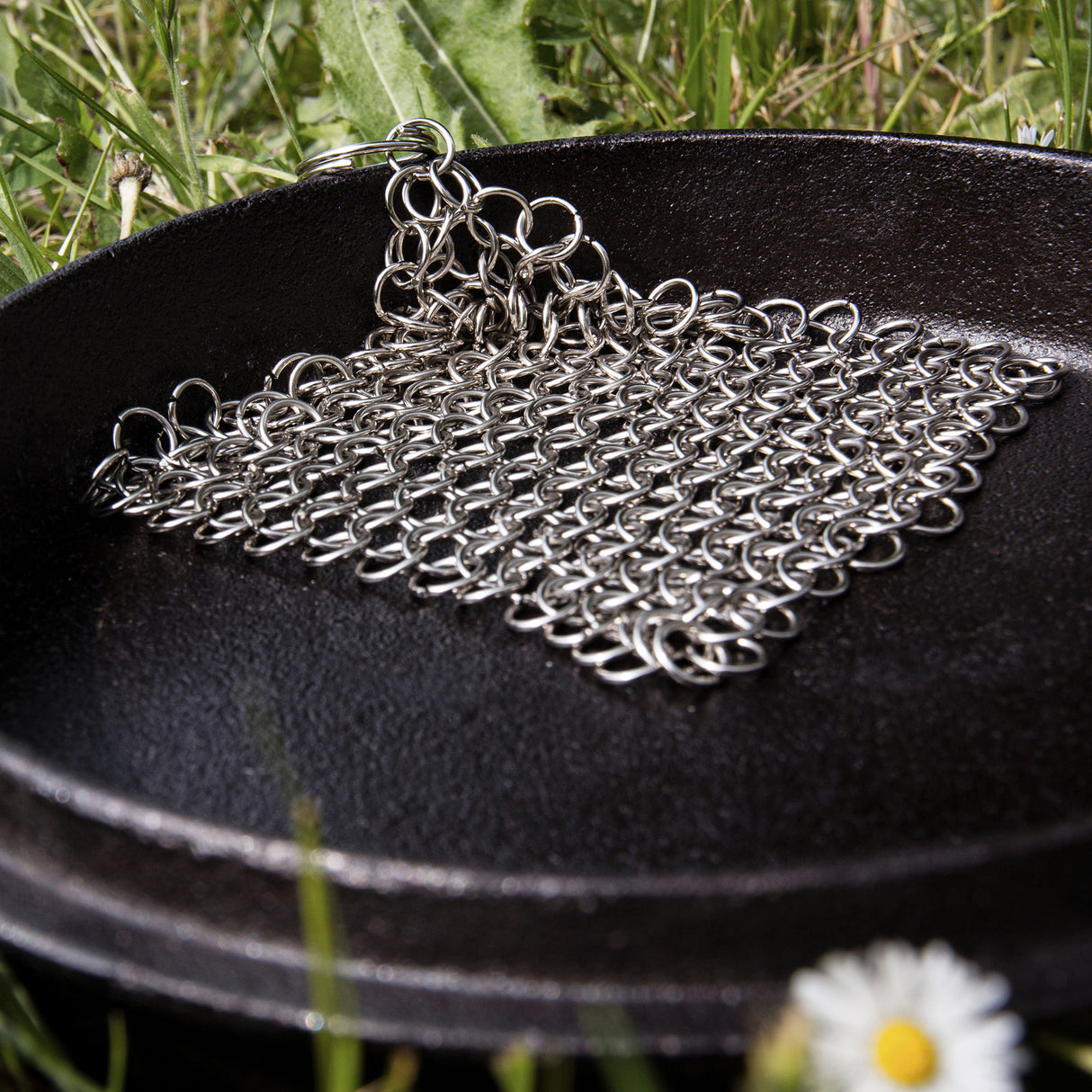 Chain Mail Cast Iron Cleaner