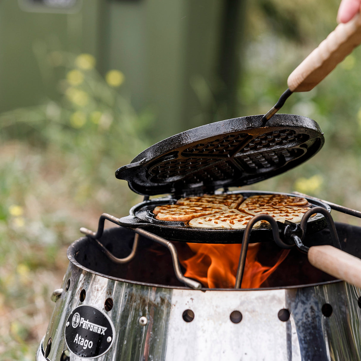 Cast Iron Rotating Waffle Iron with Stand